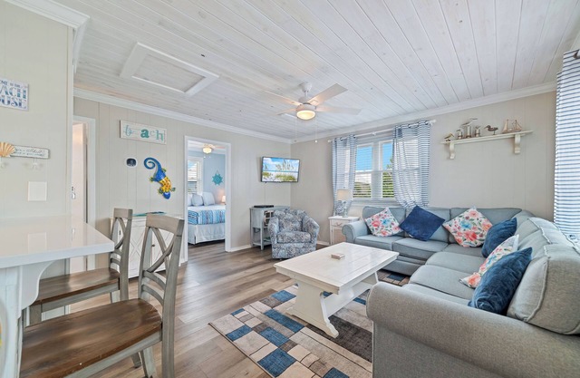 Bienvenido a Hakuna Matata 2 "No Worries" Cozy Beach Cottage. Piscina, Mascotas.