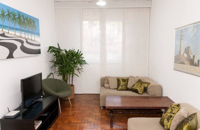 ¡Apartamento súper espacioso ideal para familias, en Ipanema al lado de Farme!