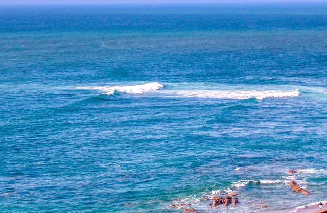 SUPER STUDIO IN THE CENTER OF GUETHARY, BEACH ON FOOT + SEA VIEW