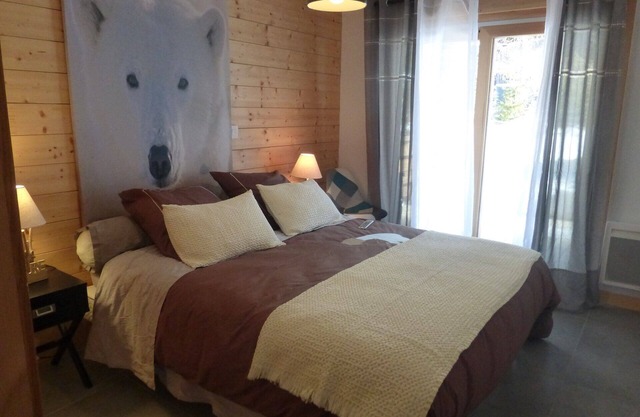 Superb apartment with garden overlooking slope 2 bedrooms and a mountain corner