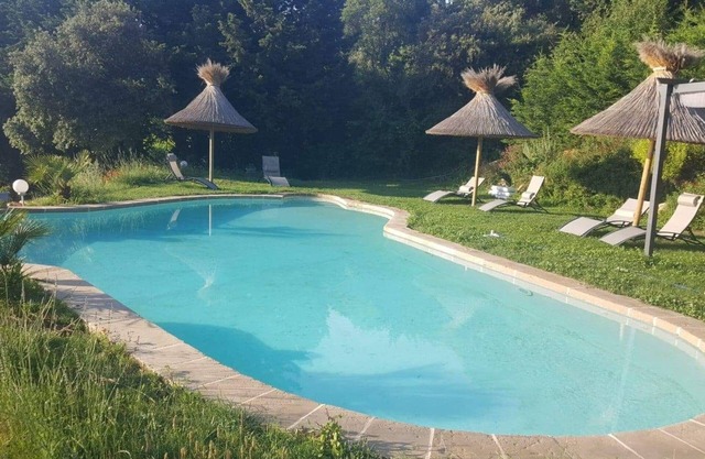 Excelente casa de campo provenzal en la ladera