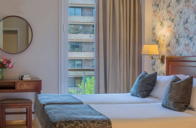 Magnífico apartamento con servicio para 2 en el corazón de Atenas con vista