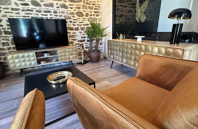 SUPERBE OFFRE sur la VILLA RESTAUREE "Écrin de Charme" Entre Mer&terre