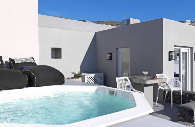 Superior Villa with Plunge Pool and Sea View