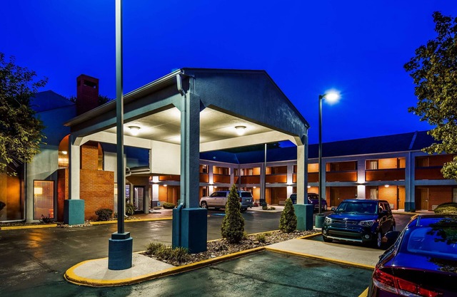SureStay by Best Western Kansas City Country Inn North