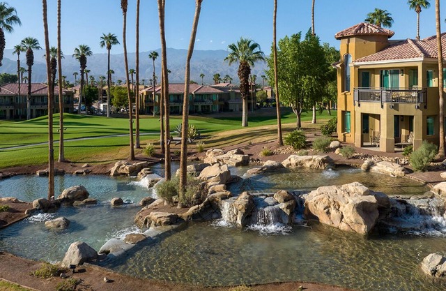 Surrounded by Beautiful Grounds, Golf Courses, 5 pools & more for entire family
