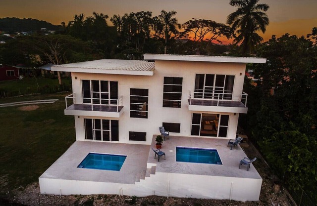 Suzie's Hilltop Estate