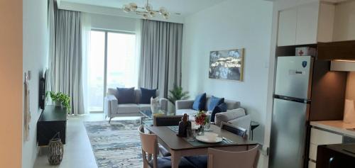 SVIZONA Premium 2BHK, Burj Khalifa View, Downtown Dubai