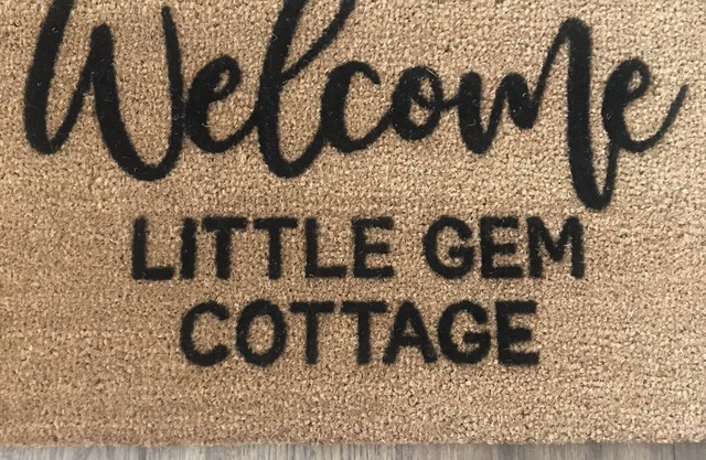 ¡Una casa dulce y acogedora con una mezcla de estilo moderno y vintage te espera!