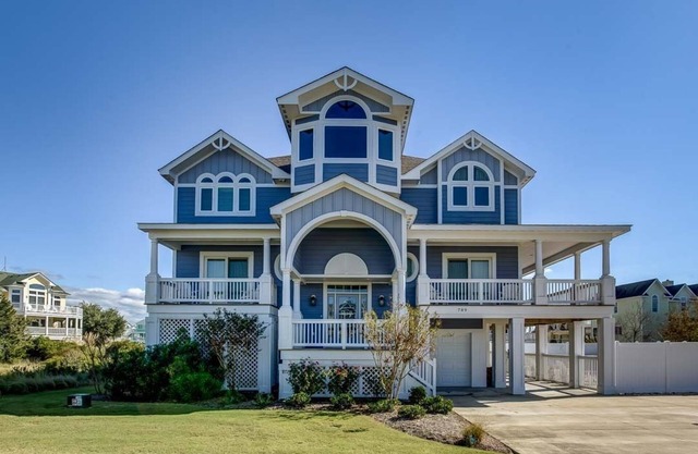 Sweet Home Carolina | Piscina Privada, Tina Caliente | 1750 pies de la playa | Corola