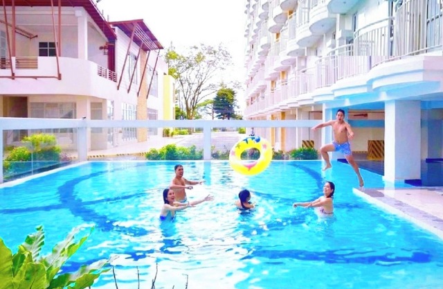 J & J BR 2BR❤️SweetLove ✡60m² ⚤max 12 pax ★ Gratis: Piscina, Estacionamiento, Netflix, Wifi