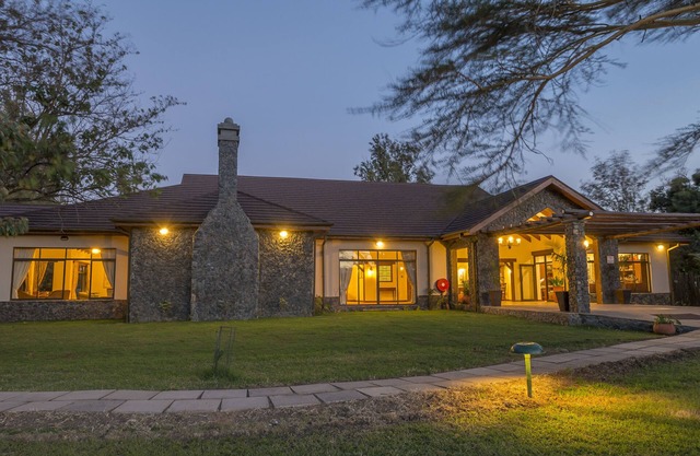 Sweetwaters Serena Camp