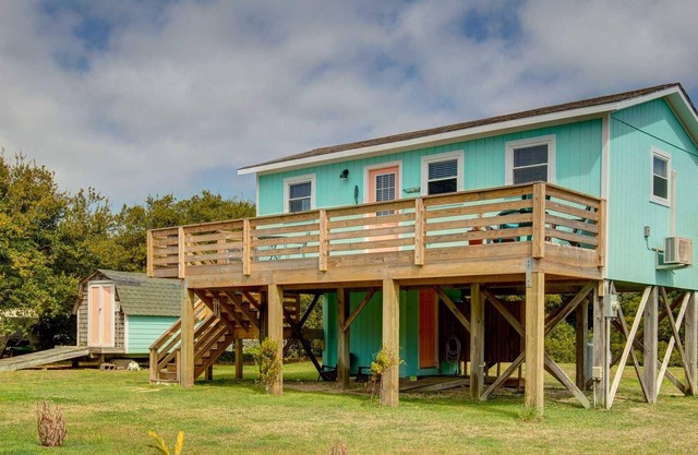 "Swell Life"- Cozy Oceanside Cottage- Short Walk To Ocean- Quiet Beach Access