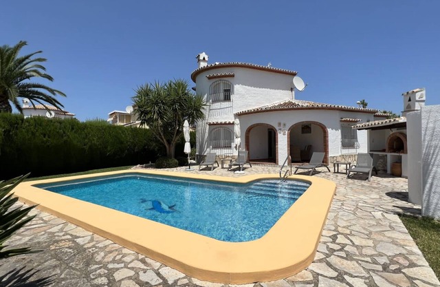 T-0823 Villa con piscina privada en Els Poblets