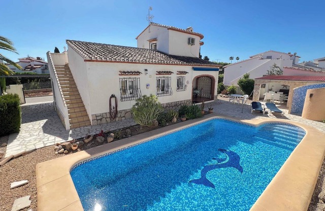 T-1123 Villa en Els Poblets con piscina privada