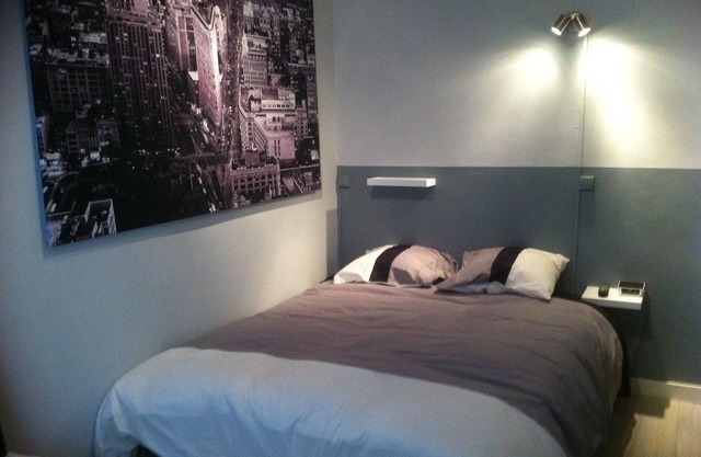 T2, 10 min, Marais Bastille, de lino + WIFI + Limpieza incluida (TODO INCLUIDO)