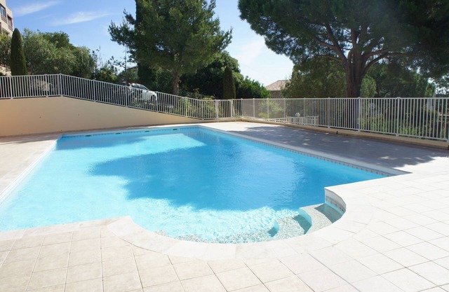 T2 36m2 ds palma piscina residencia 700m playa de arena y la ciudad de Giens