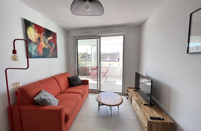 T2 historic center with terrace and garage ★★★★★