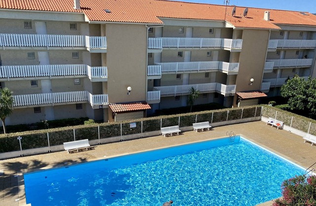 Alquiler de T2 con piscina privada en Les Sablettes
