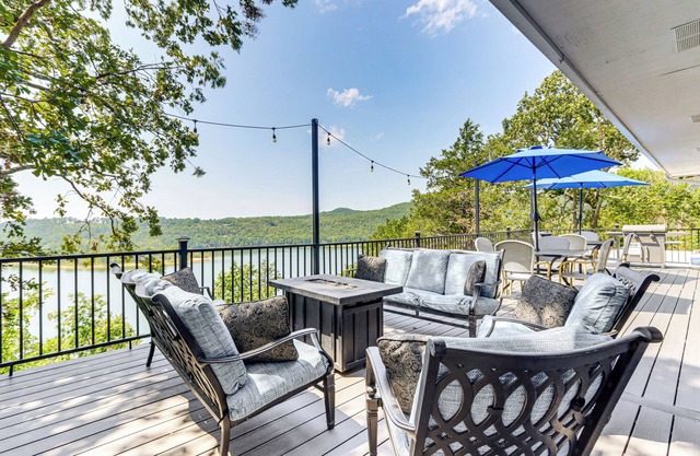 Table Rock Lake Hideaway w/ Deck: Bring Your Boat!