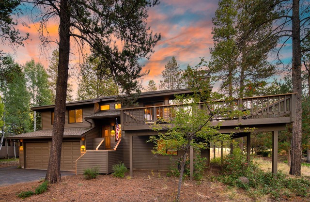Tanner by AvantStay | Modern Cascades Escape