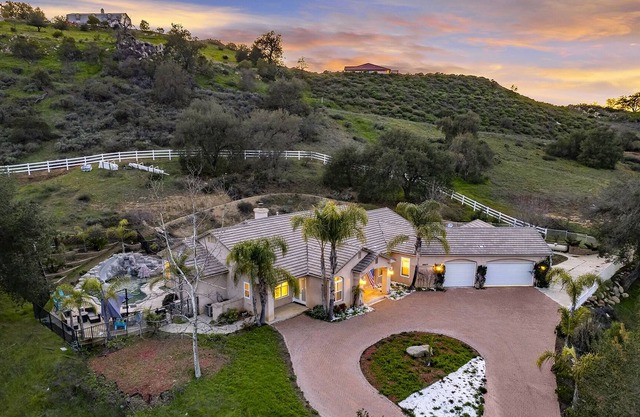 Temecula Oasis: 6BR/4BA Vacation Home with Private Pool
