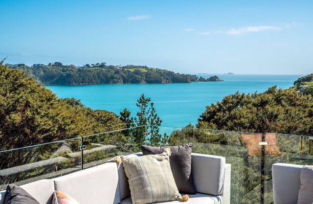 DIEZ TAWA | Oneroa | Se mi invitado waiheke
