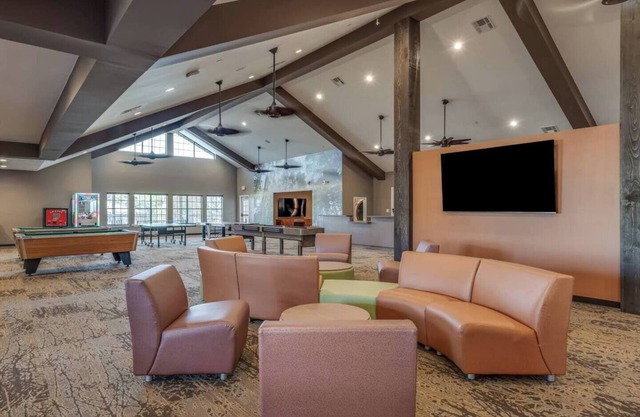 Terrific 2-bedroom apartment in Conroe with fitness room, WiFi, AC