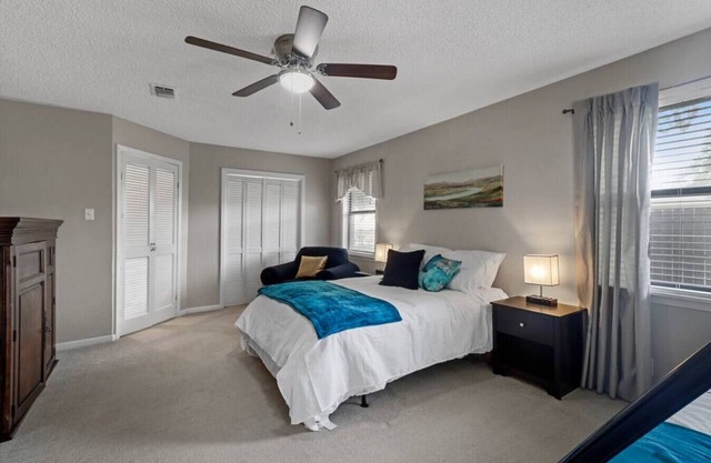 Summer Deal! Texas Rival Home in Fort Worth/Keller Globe Life Texas Rangers