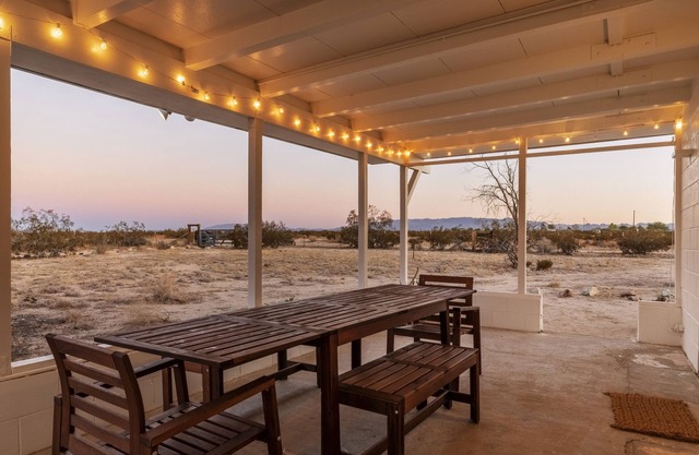 🌵 That Desert House - Hot Tub, lots of Privacy, High Design & Incredible Desert Views! 🌵