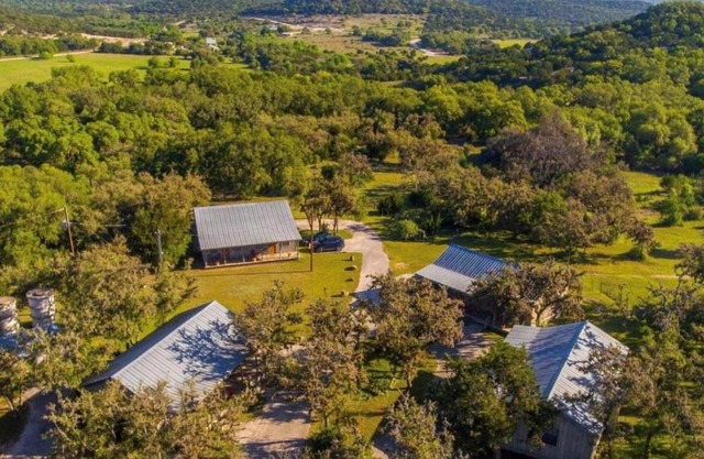 The 1077 Hill Country Venue