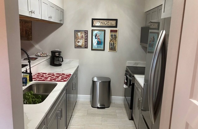 2Br2Ba w/Loft beachfront Coquina Beach 1G. Gulf view from all windows. Sleeps 5