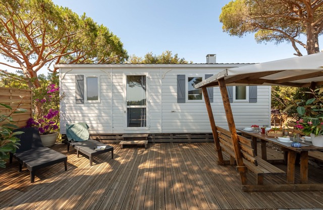 Arbousier-Bungalow-Básico-Baño con ducha-Vista al Mar