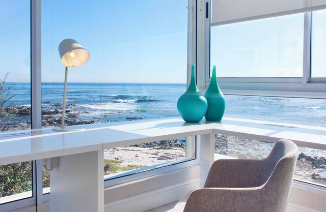 The Bay House - Beachfront Paradise in Kommetjie, Cape Town!