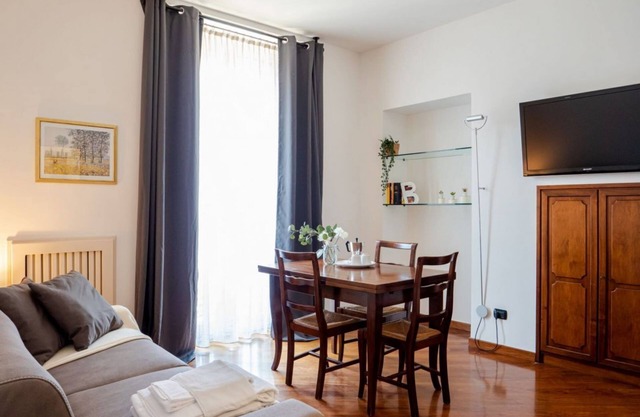 The Best Rent - Two bedroom apartment close to Sondrio metro station