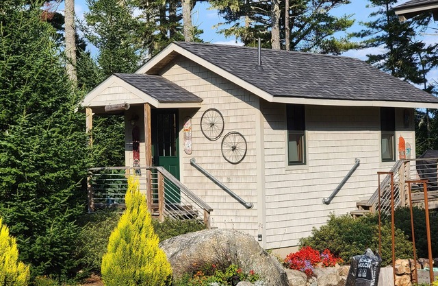 The Boathouse en Somes Sound