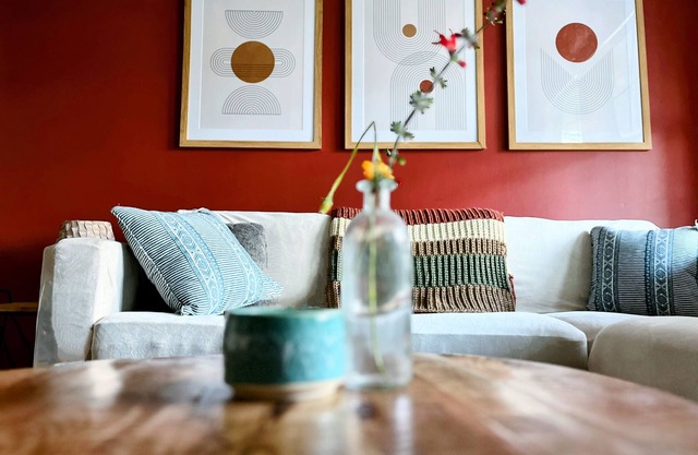 The BOHO Bungalow -- NEW listing -- Close to BNA, Broadway, Zoo, Opry and Geodis