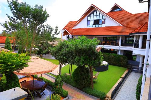The Capulus Boutique Hotel