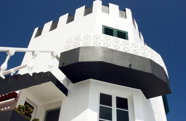 La categoría Castillo Palmeira- Edificio Mansión - Cerca del puerto deportivo y la playa
