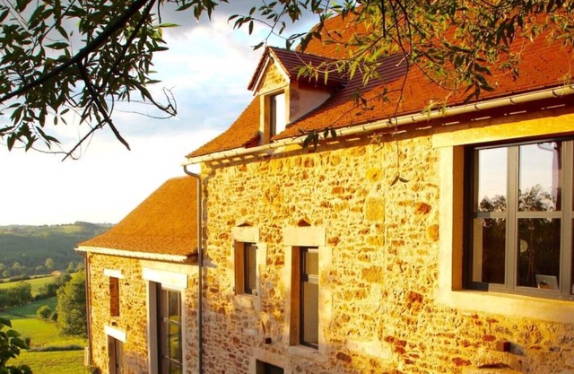 LA CASA CON ENCANTO Y SUS 2 PALOMERAS
