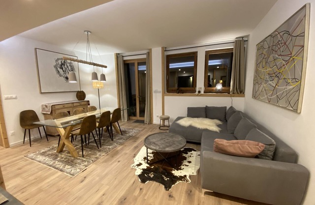 the Cowsy comfortable and spacious apartment