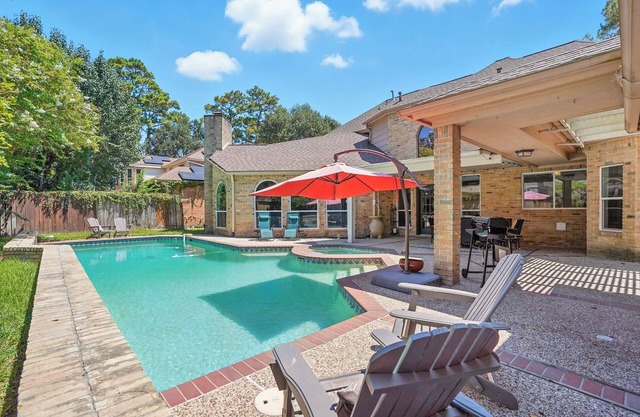 The Dapper Texan - Heated Pool, Spa & Game Room