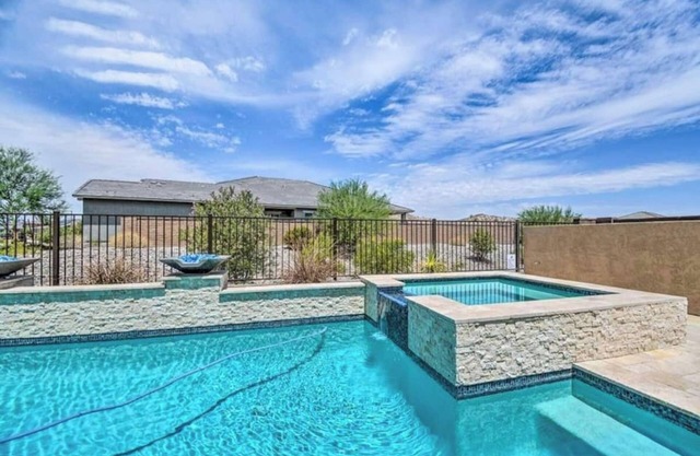 The Desert Jewel in Lucero w/ Private Pool, Jacuzzi, Pool Table!