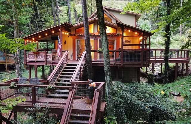 The Double Creek Cabin 0.25 of a mile to Ober Gatlinburg!!!