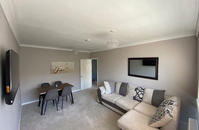 Escape de dos habitaciones en The Fern
