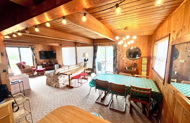 El Grand Ole Osprey - Classic Oceanside Beachhouse