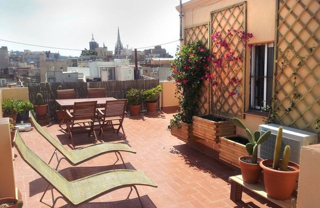 Fantástico ático con terraza privada en el BORN. Vistas impresionantes