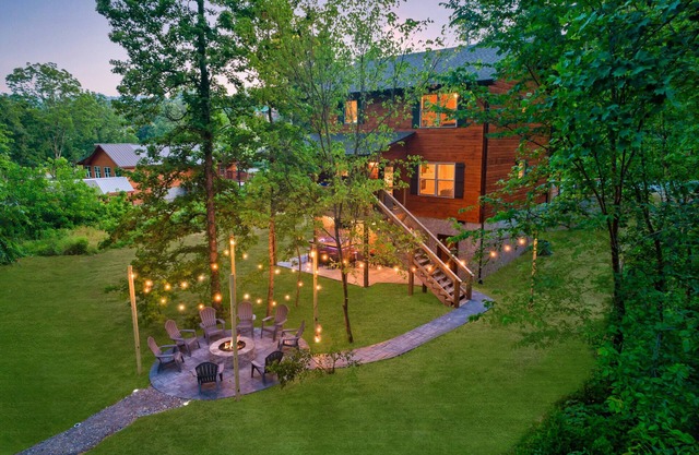 The Heart of The Smokies/between Pigeon Forge/Gatlinburg/Perfect for All Ages!