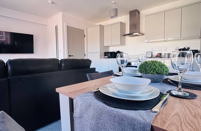 City Centre apartment in historic brewery - perfect for workers & weekend guests