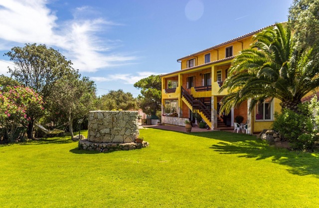 La casa en el jardin sardo